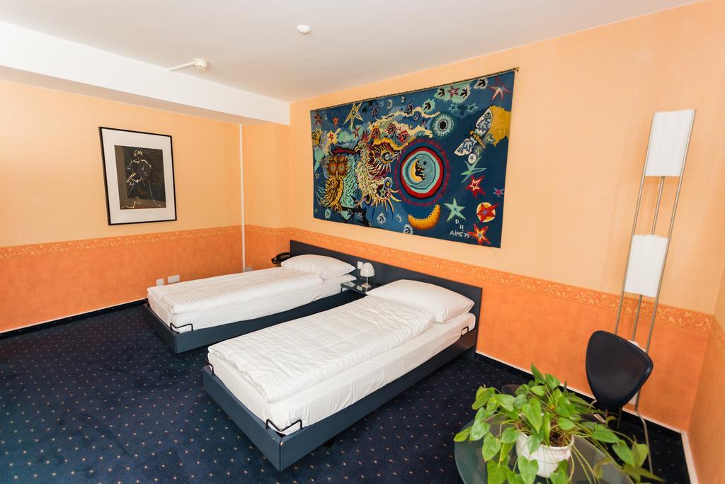 Comedie Hotel 3*